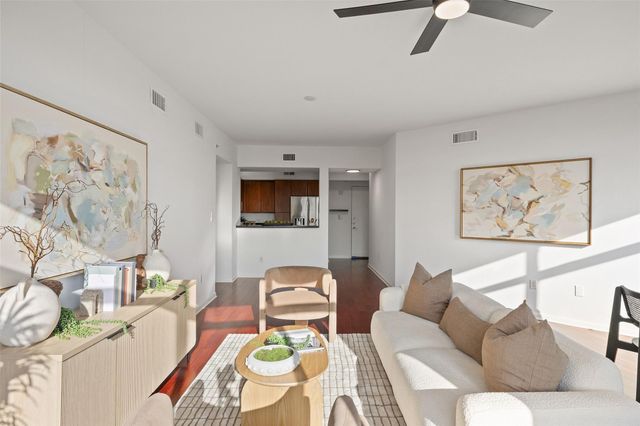 54 Rainey ST 502, Austin, TX 78701