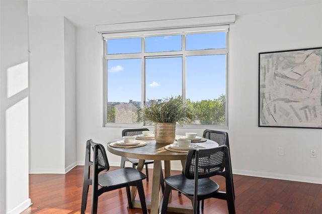 54 Rainey ST 502, Austin, TX 78701