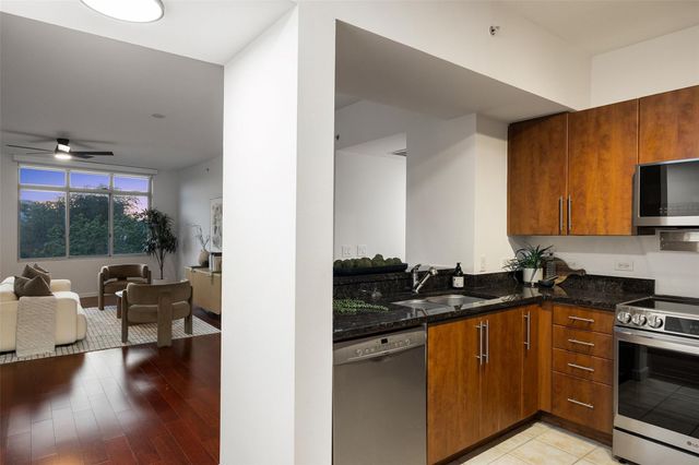 54 Rainey ST 502, Austin, TX 78701