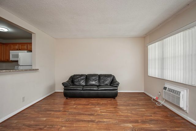 197 Andover H, West Palm Beach, FL 33417