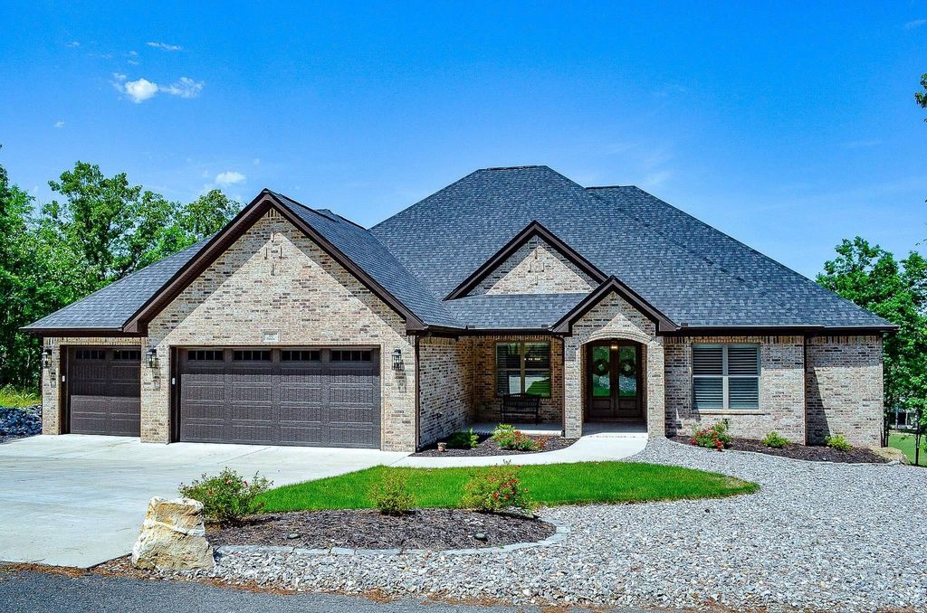 10 Piocha Lane, Hot Springs Village, AR 71909