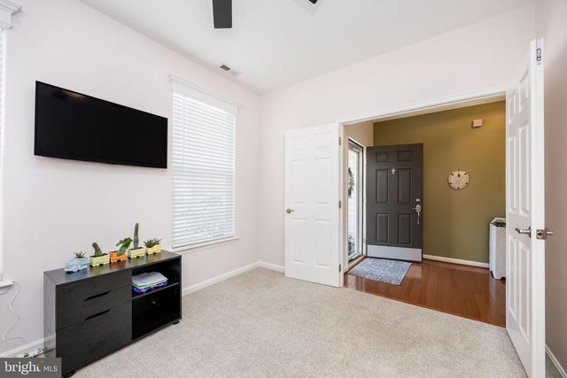 9187 CLUBHOUSE DR, Delmar, MD 21875