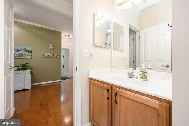 9187 CLUBHOUSE DR, Delmar, MD 21875