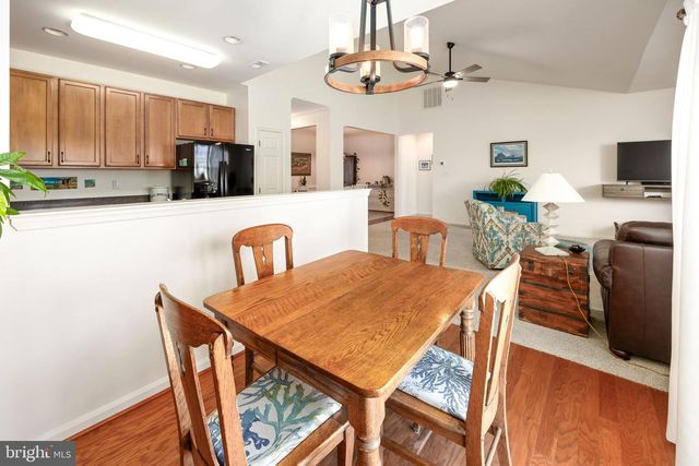 9187 CLUBHOUSE DR, Delmar, MD 21875