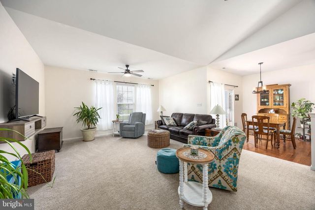9187 CLUBHOUSE DR, Delmar, MD 21875