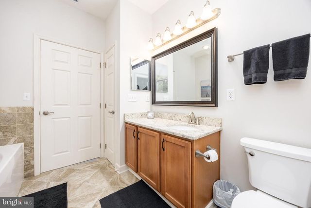 9187 CLUBHOUSE DR, Delmar, MD 21875