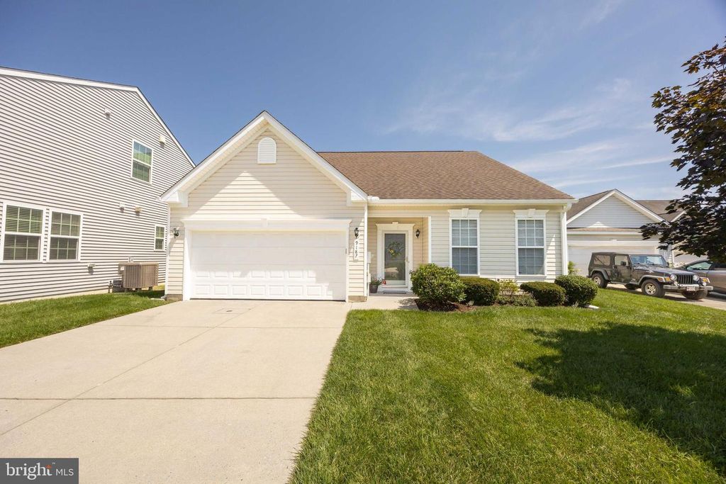 9187 CLUBHOUSE DR, Delmar, MD 21875