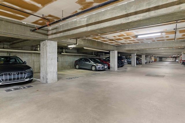 6 Canal Park 606, Cambridge, MA 02141
