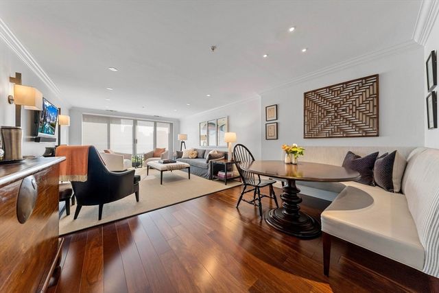 6 Canal Park 606, Cambridge, MA 02141