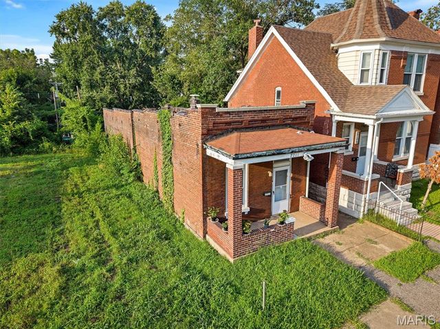 2711 Keokuk Street, St Louis, MO 63118