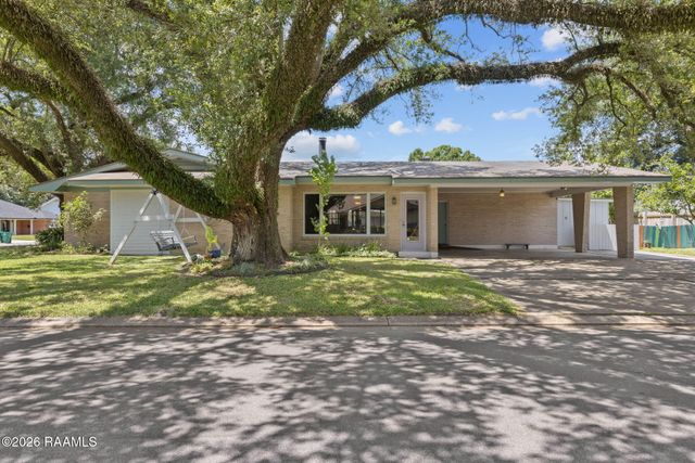 400 Colonial Drive, Lafayette, LA 70506