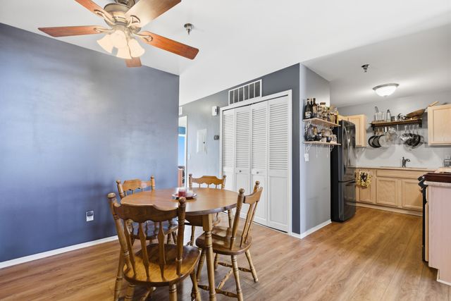 140 Saber Way 7, Lake Orion Vlg, MI 48362