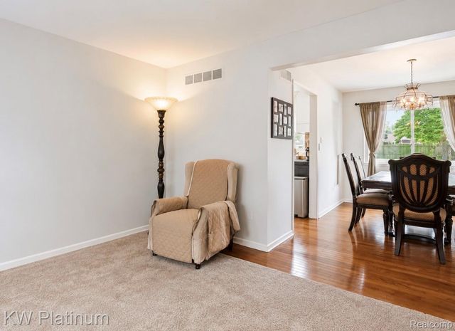 13615 Brookside Drive, Sterling Heights, MI 48313