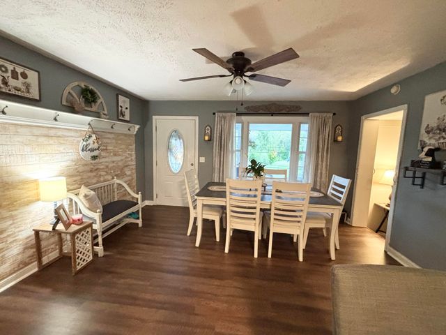 1040 HIGHWAY 469, Martha, KY 41159