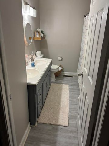1040 HIGHWAY 469, Martha, KY 41159