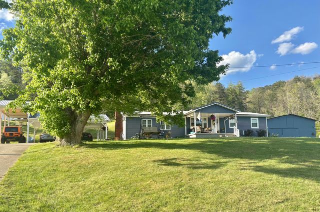 1040 HIGHWAY 469, Martha, KY 41159