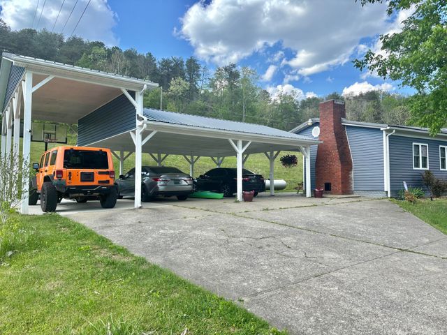 1040 HIGHWAY 469, Martha, KY 41159
