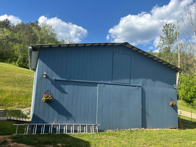 1040 HIGHWAY 469, Martha, KY 41159