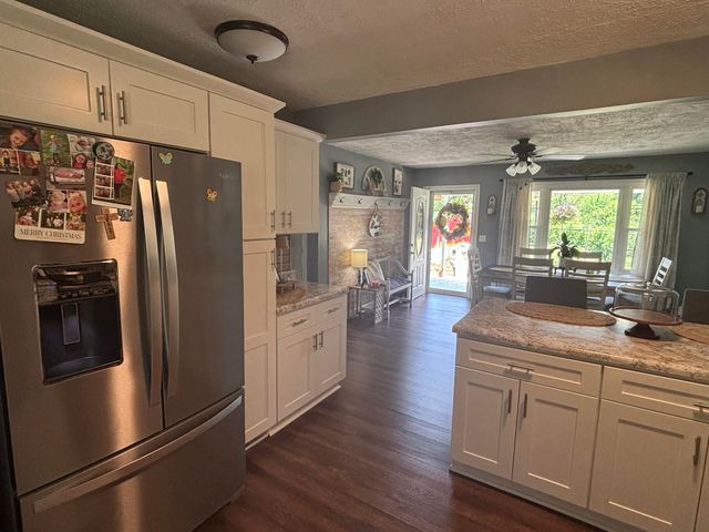 1040 HIGHWAY 469, Martha, KY 41159