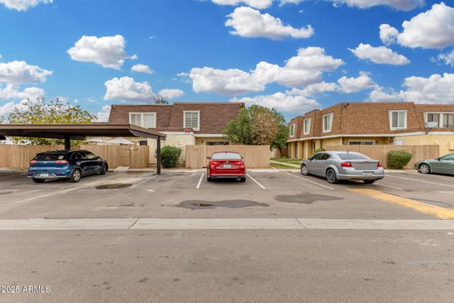 8430 N 34TH Drive, Phoenix, AZ 85051