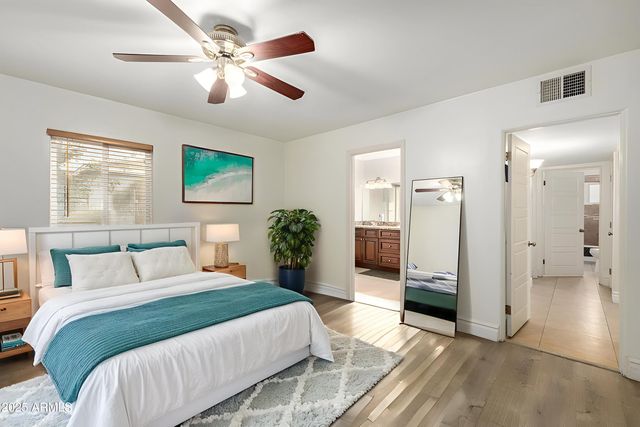 6842 N 10TH Place, Phoenix, AZ 85014