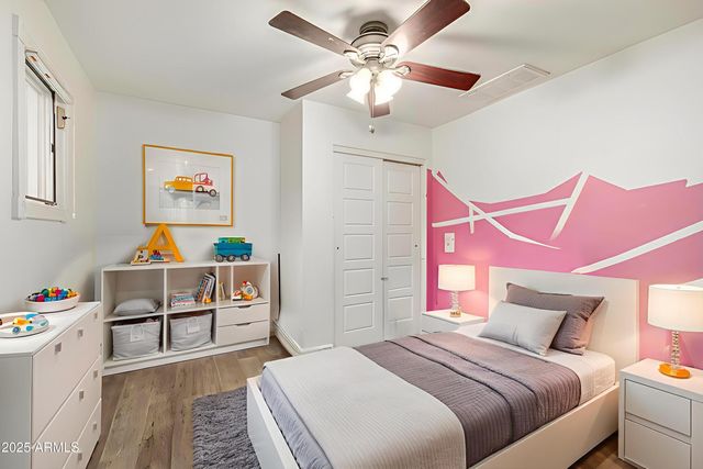 6842 N 10TH Place, Phoenix, AZ 85014