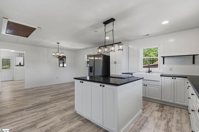 129 Bradley Drive, Pickens, SC 29671
