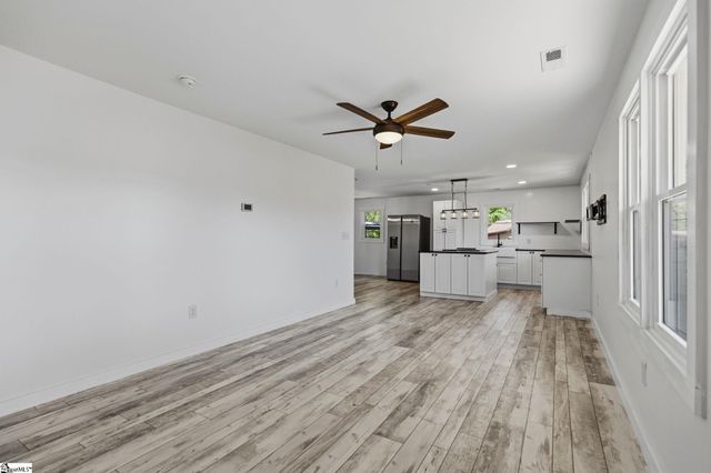 129 Bradley Drive, Pickens, SC 29671