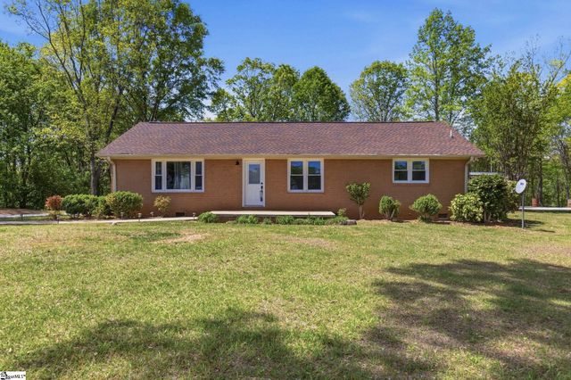 129 Bradley Drive, Pickens, SC 29671