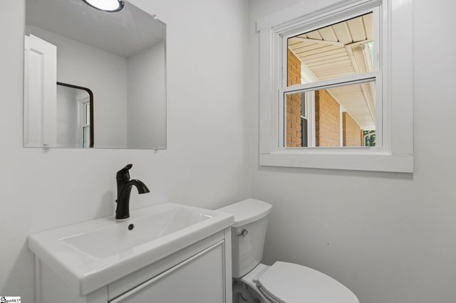 129 Bradley Drive, Pickens, SC 29671