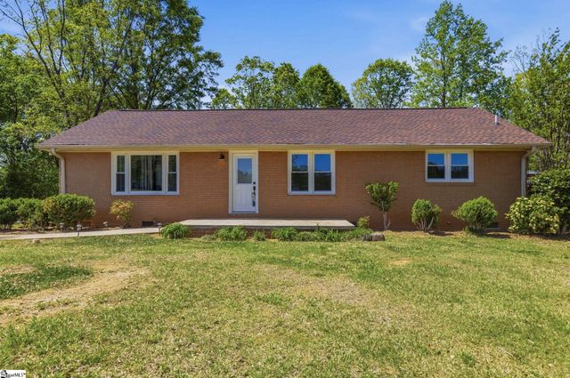 129 Bradley Drive, Pickens, SC 29671