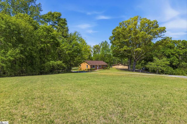 129 Bradley Drive, Pickens, SC 29671