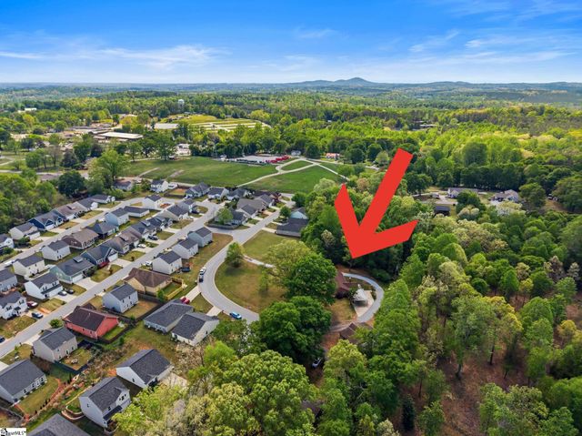 129 Bradley Drive, Pickens, SC 29671