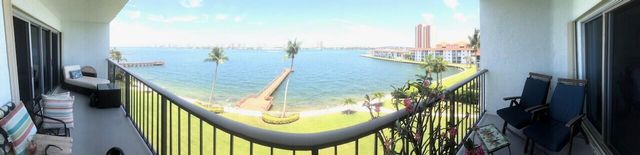 3040 Lake Shore Drive 504, Riviera Beach, FL 33404