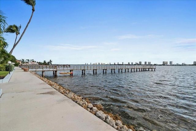 3040 Lake Shore Drive 504, Riviera Beach, FL 33404