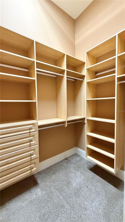 Image 20 of property listing at 6717 SW 179TH AVENUE ROAD, Dunnellon, FL 34432