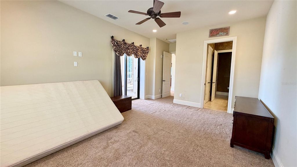 Image 30 of property listing at 6717 SW 179TH AVENUE ROAD, Dunnellon, FL 34432