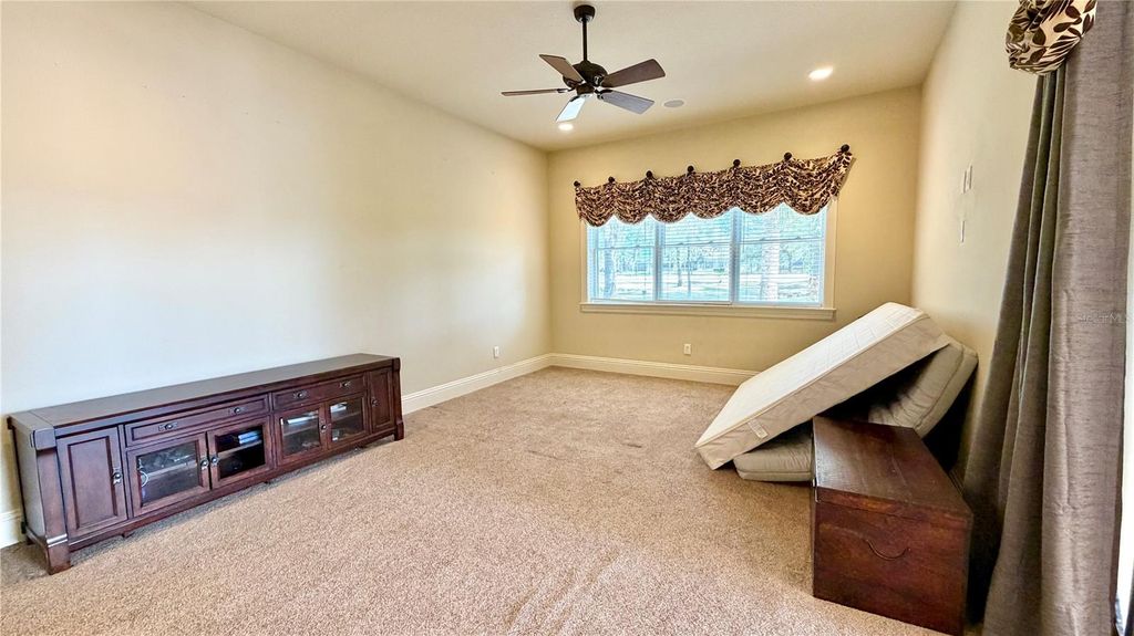 Image 31 of property listing at 6717 SW 179TH AVENUE ROAD, Dunnellon, FL 34432