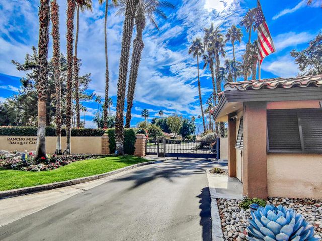 62 Tennis Club Drive, Rancho Mirage, CA 92270