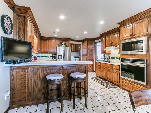 1201 Stable Rock Road, Yukon, OK 73099
