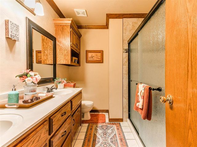 1201 Stable Rock Road, Yukon, OK 73099