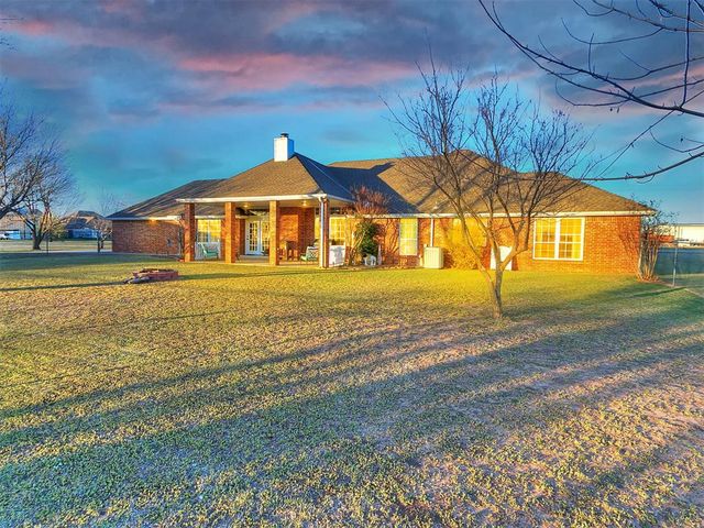 1201 Stable Rock Road, Yukon, OK 73099