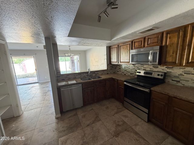 10639 N 63RD Drive, Glendale, AZ 85304