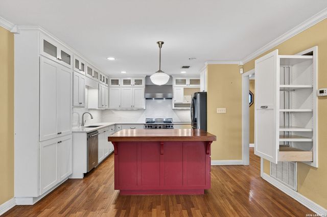 506 castano, San Antonio, TX 78209