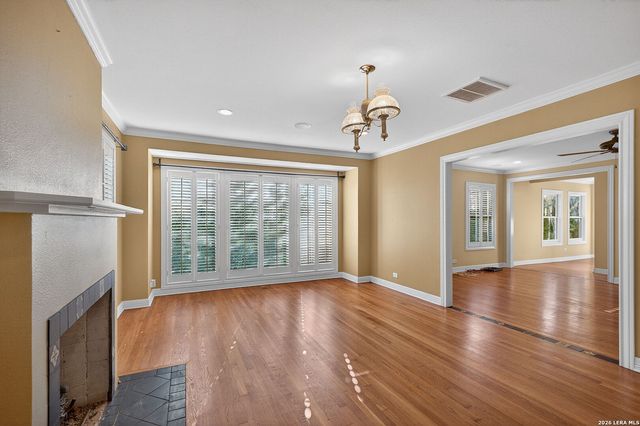 506 castano, San Antonio, TX 78209