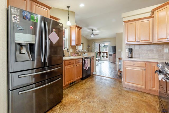 6521 SEMINOLE LN, Rapid City, SD 57702