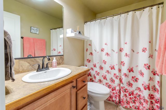 6521 SEMINOLE LN, Rapid City, SD 57702
