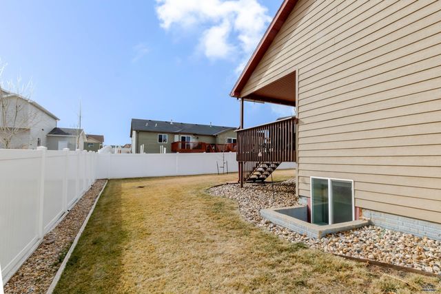 6521 SEMINOLE LN, Rapid City, SD 57702