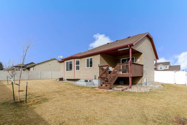 6521 SEMINOLE LN, Rapid City, SD 57702