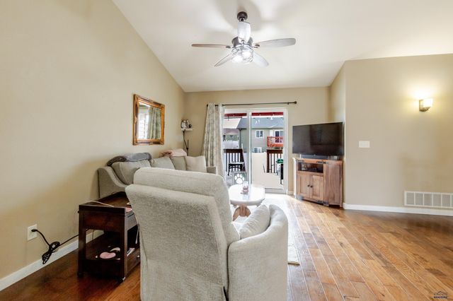 6521 SEMINOLE LN, Rapid City, SD 57702